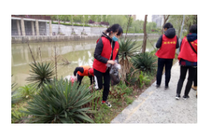 【阳光公益·庐江站】“清理河道垃圾 美化生活环境”志愿清理河道活动